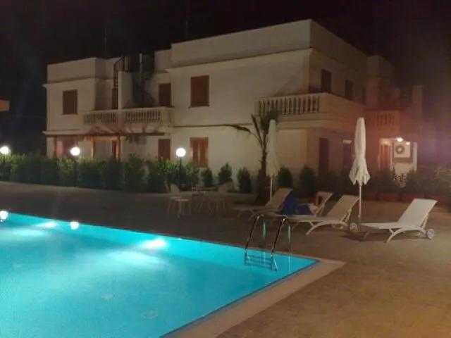Appartamenti Ginevra Santa Maria al Bagno Buitenkant foto